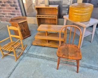 Much miscellaneous chairs, stands and tables