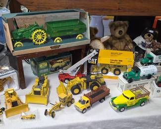Collectible toys. Ertl 