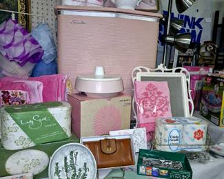 MCM household, bathroom and bedroom collectibles