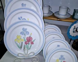 34 pcs. Imperial "Sakura" set