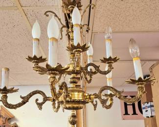 Chandelier 