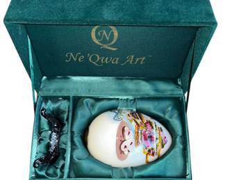 Ne Qwa Art Porcelain Egg In Velvet Box