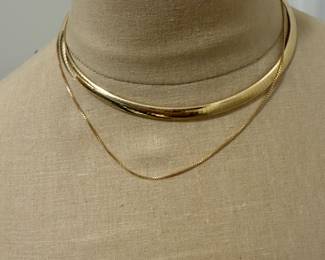 14k thick Omega
14k box chain 