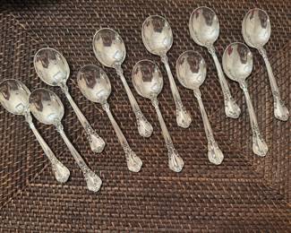 Set 11 cream soup spoons
Chantilly Sterling by Gorham
