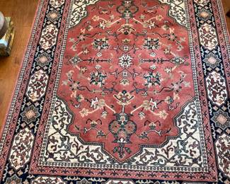 4' by 5.5' Karastan wool rug 