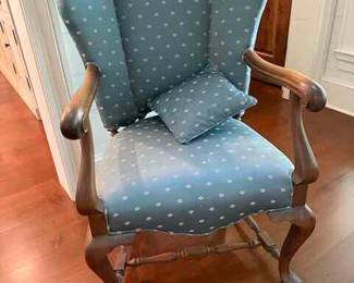 Gorgeous Antique Arm Chair in excellent condition 