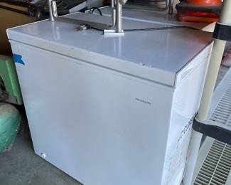 Chest freezers 