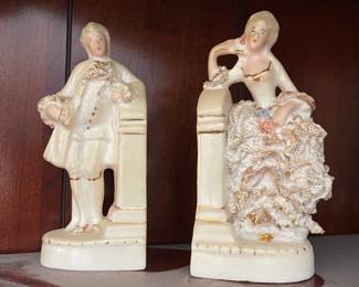 Statues 