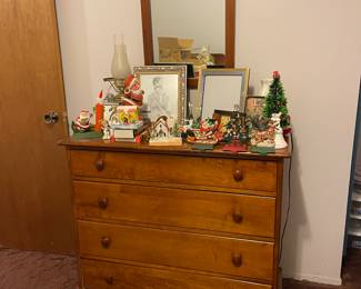 Dresser maple 