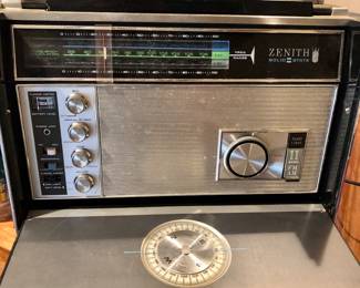Zenith trans-oceanic worldwide radio