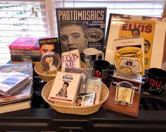 Elvis Memoribilia 