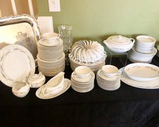 Complete China set for 12