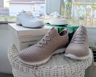 brand new sneakers - Skechers, Naturalizer