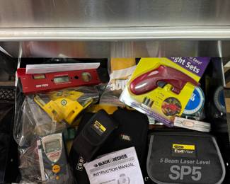 Stanley fatmax 5 beam laser level, black and decker crosshair auto laser level,