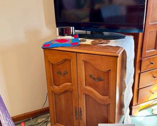 Vintage TV cabinet, Toshiba TV