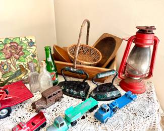 Antique collectibles 