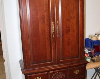armoire/media cabinet