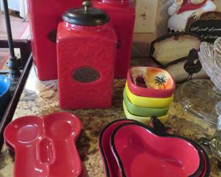 Pier 1 canister set