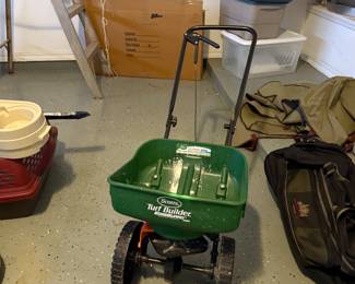 Spreader, tarps, plastic tubs…