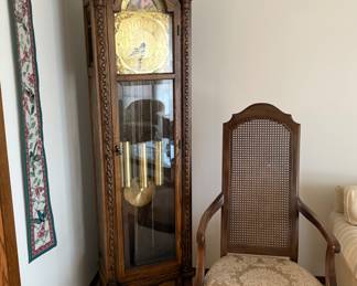 COLONIAL GRANDFATHER CLOCK