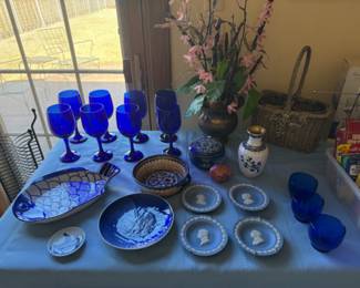 WEDGEWOOD AND MORE GLASSWARE