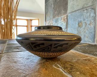 Amazing small vase by Marvin Blackmore, signed