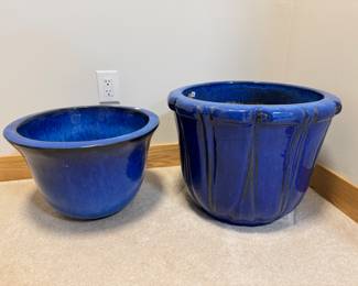 Large ceramic planters