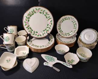 CT960Lenox Dinnerware Set