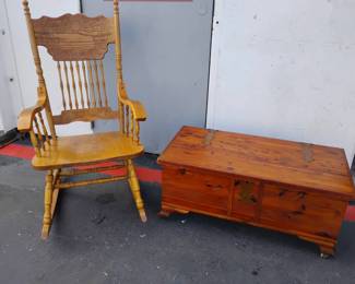 CT812Cedar Chest And Rocking Chair