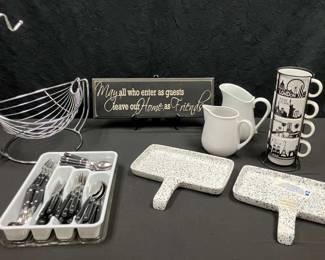 CT737Kitchen Necessities