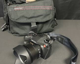 CT896VLeica VLUX Typ 114 Digital Camera And Accessories