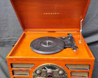 CT898Crosley Entertainment Center