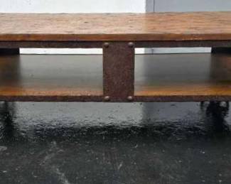 CT789Wheeled coffee table