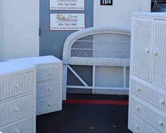 CT8474 peiece White Whicker Bedroom Set
