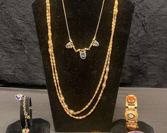 CT979VVintage Micro Mosaic Broach And More