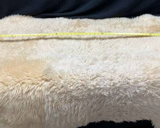 CT732Lambskin Rug