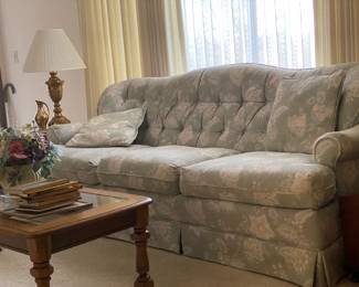 3-CUSHION FABRIC COUCH