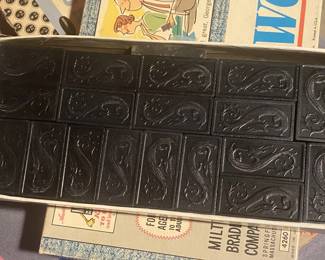DRAGON DOMINOES 