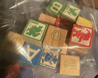 DISNEY BLOCKS