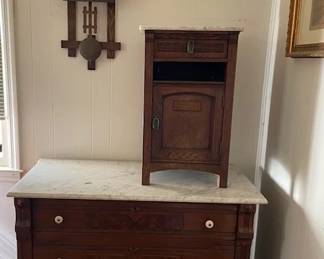 End Table w Dresser