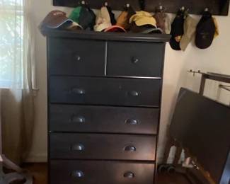 Blacj Chest of Drawers