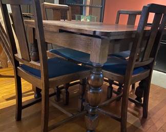 Pub Table
