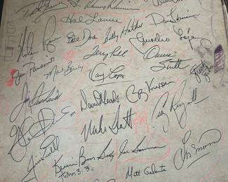 Binder is hand signed on the back by 1986 Astros team