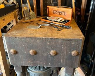 Solid wood heavy butcher block from grocery store in Baytown texas