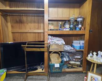 Quilt rack. Large non working TV. Lanterns. Oil lamps.