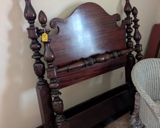 Beautiful twin beds (2)