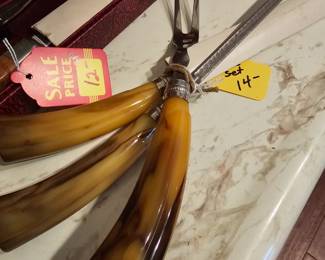 Bone handle carving set