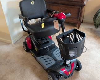 Buzz around chair...like new 