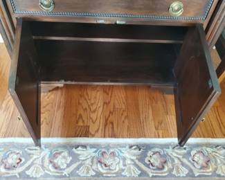 The bottom doors are open in this picture.