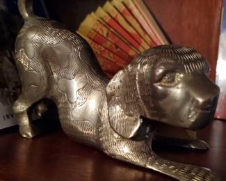 Is this brass dog too cute!